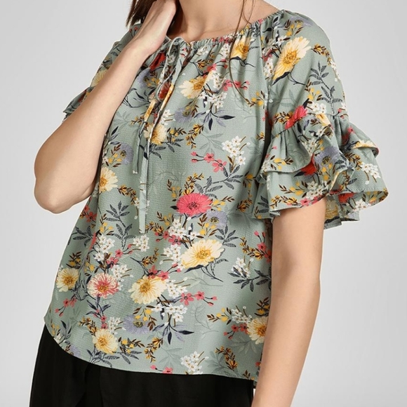 Floral Top - Picture 8 of 10